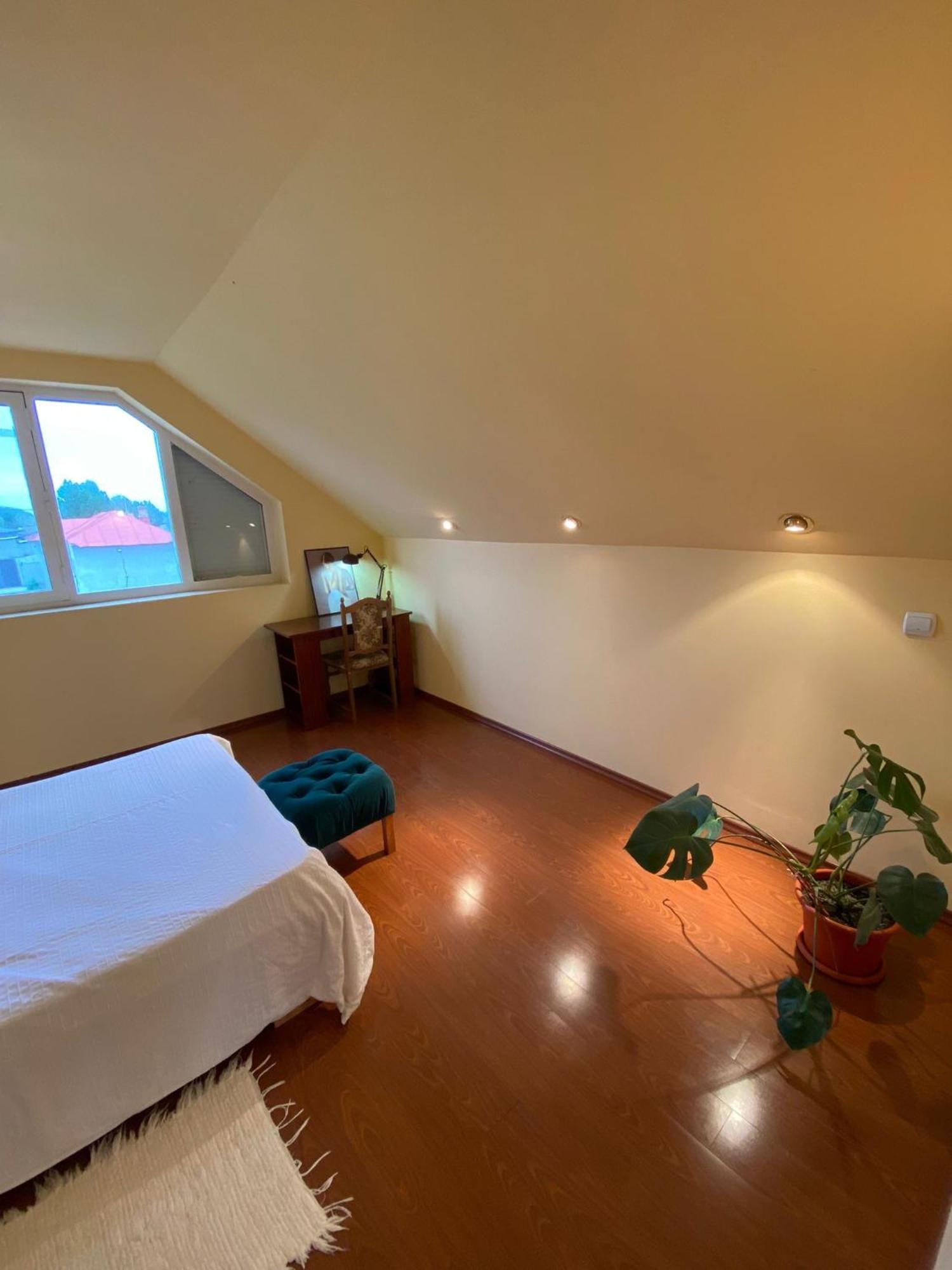 Cosy Bedroom For 2 With Balcony In A Family Villa Turnu Magurele Luaran gambar