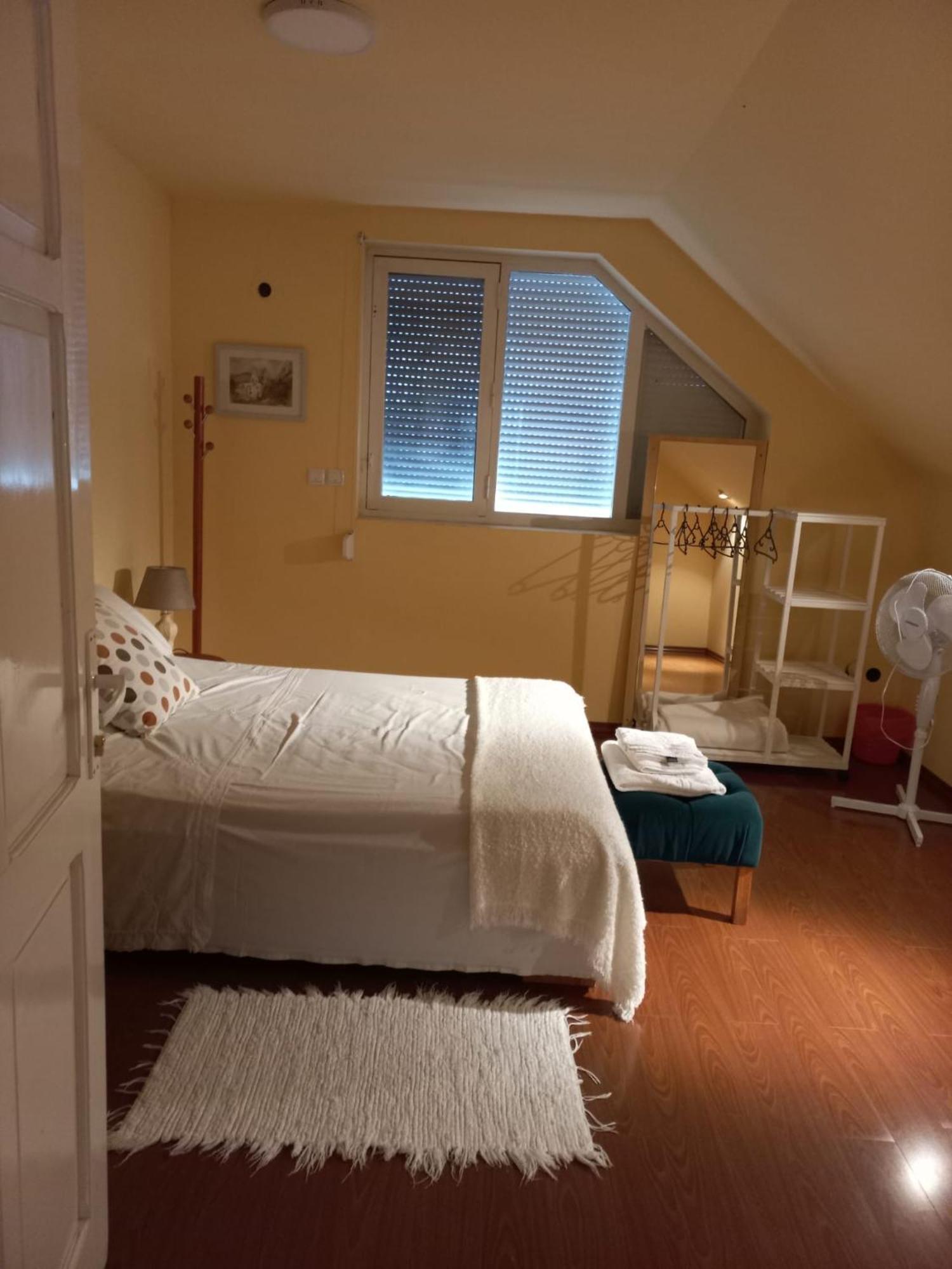 Cosy Bedroom For 2 With Balcony In A Family Villa Turnu Magurele Luaran gambar